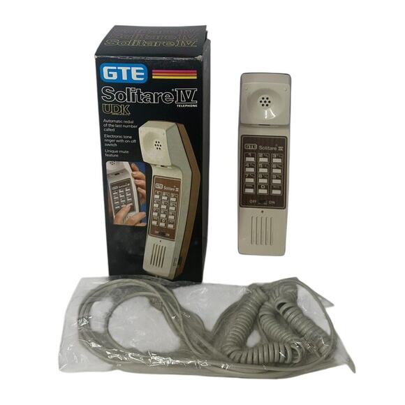 GTE Solitare IV Push Button Telephone Wood Grain Landline Vintage Retro in Box - Picture 1 of 15